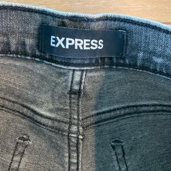 2 Pairs of Express Mid Rise Jean Shorts - Picture 2 of 7